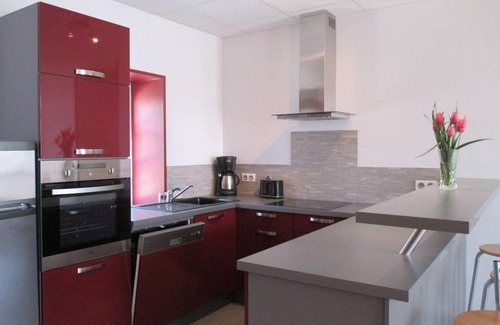 Cressanges Cottage | Renovated Farmhouse with SPA, Game Room, and Kids' Activities