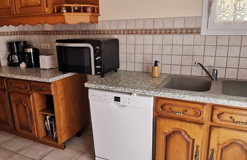 La Tranche-sur-Mer House | Renovated house 400m from Phare Beach, ideal for 6 people.