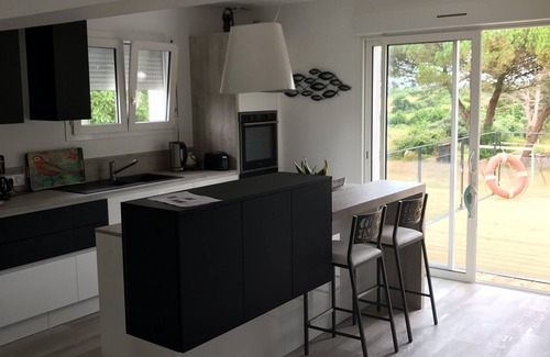 Tregunc House | renovated holiday home on 5000 m2 not overlooked and 700m from the beach