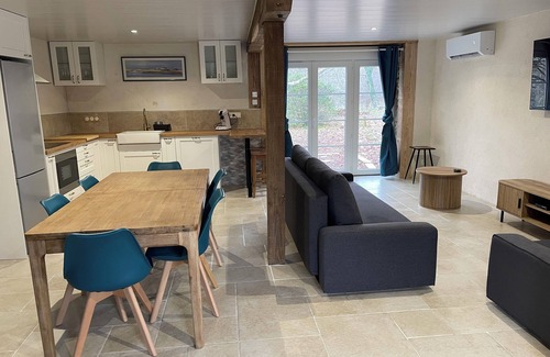 Salles House | Renovated house in the heart of nature