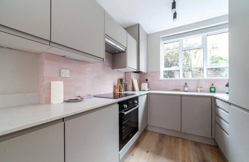 South Bank Condo | Renovated luxury flat in the heart of Islington