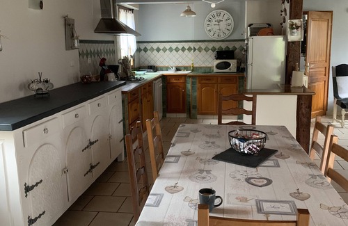 Campan House | Renovated sheepfold in the heart of the Pyrenees