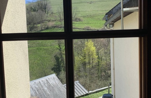 Campan House | Renovated sheepfold in the heart of the Pyrenees