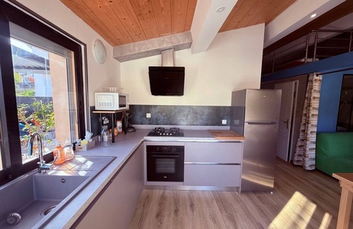 Calanque de Morgiou Apartment | Renovated waterfront haven of peace