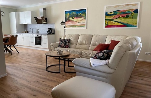 Mettlach House | Renoviertes Ferienhaus 115 qm, mit Ganzjährig Beheiztem Innenpool 28 C und Spa