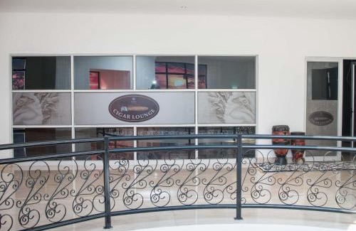 Thohoyandou Hotel | Rensia Palace & Spa