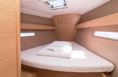 Vintijan Boat Rental | Rent a Cabin on a Sailing Yacht!