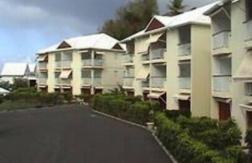 Le Moule Apartment | Rent apartment at 50 m from the beach, road of Other Edge MOULE Guadeloupe