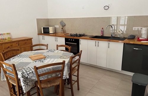 Aleria House | Rent ground floor 8mn from the beach