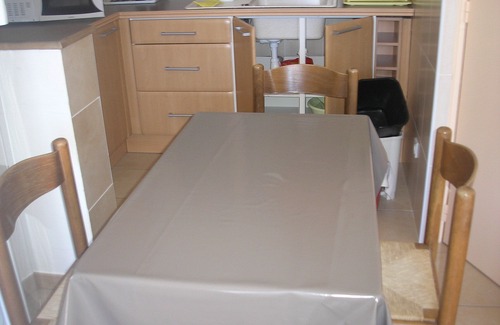 Six-Fours-les-Plages Apartment | rent STUDIO 50 M from the beach