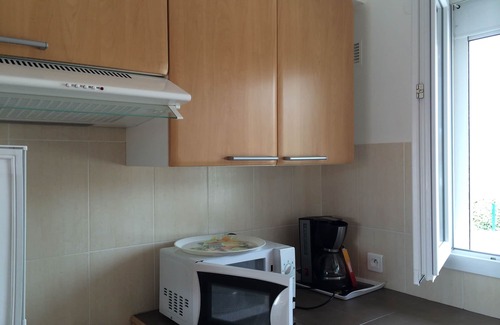 Six-Fours-les-Plages Apartment | rent STUDIO 50 M from the beach