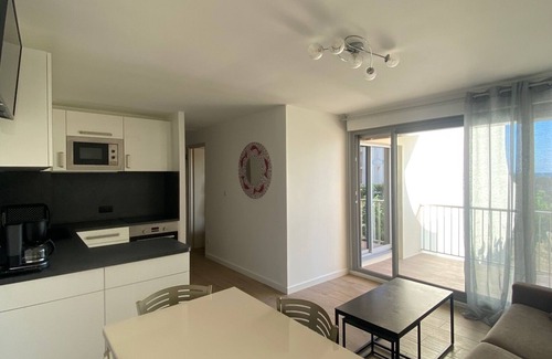 Palavas-les-Flots Apartment | Rental F2 40m2 Cosy & Neat - 1st line Sea + Pool