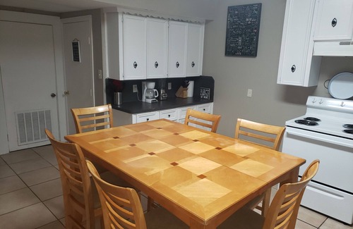 La Marque Apartment | Rental Unit 5 Near Texas City, NASA & Kemah!