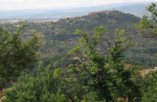 Castel del Piano Apartment | Residence Il Nido - A fully furnished apartment in a charming Tuscany villa.