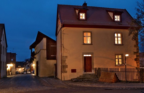 Weissenburg in Bayern House | Reside in the historic old town tower