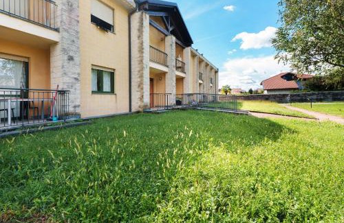 Lonate Pozzolo House | Residence Brughiera Malpensa