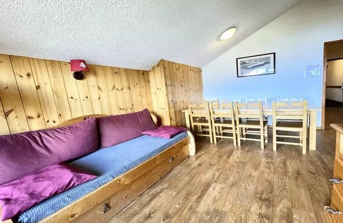 Puy-Saint-Vincent Ski Chalet | Residence Dame Blanche - DBAC25 - APPT 3 CHAMBRES - BALCONY - 8 PERSONS