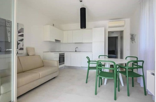 Lido di Jesolo Apartment | Residence esclusivo Les Maisons B3 con piscina, Jesolo Lido, Piazza Mazzini