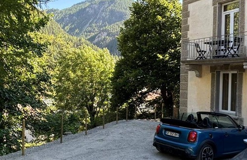 Chateau-Ville-Vieille Apartment | Residence VillaBelleFleur-Apartment L'Edelweiss