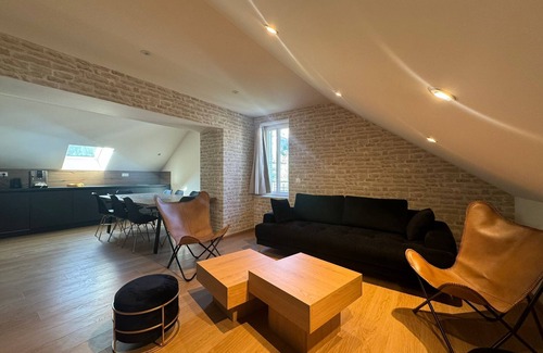Chateau-Ville-Vieille Apartment | Residence VillaBelleFleur-Apartment L'Edelweiss