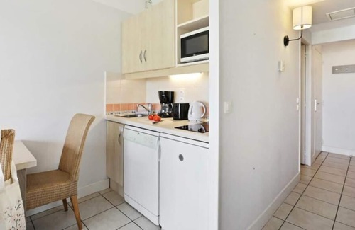 Saint-Laurent-du-Var Apartment | Residence Pierre & Vacances Héliotel Marine - Studio 4 people - 1 sleeping area - Air conditioning