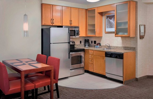 Eisenhower East Hotel | Residence Inn Alexandria Old Town South at Carlyle