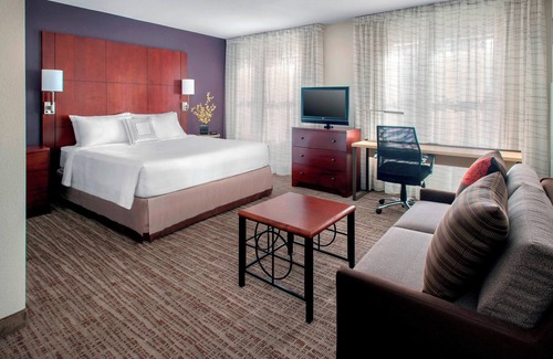 Eisenhower East Hotel | Residence Inn Alexandria Old Town South at Carlyle