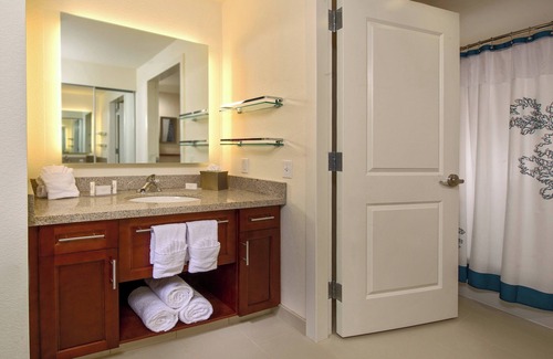 Ashton Heights Hotel | Residence Inn Arlington Ballston