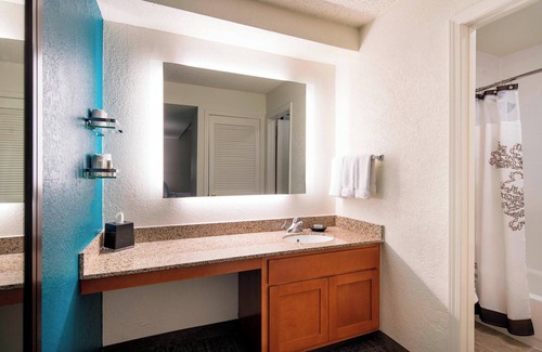 Delthorne Hotel | Residence Inn By Marriott Torrance Redondo Beach