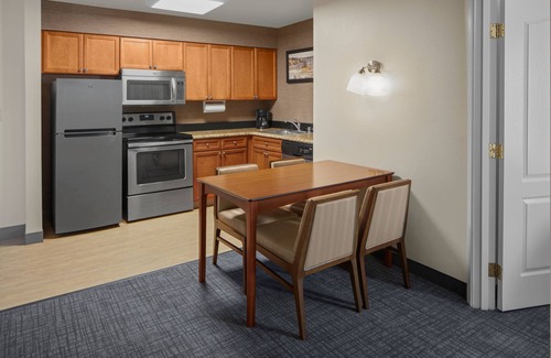 Lakeview Hotel | Residence Inn by Marriott Manassas Battlefield Park