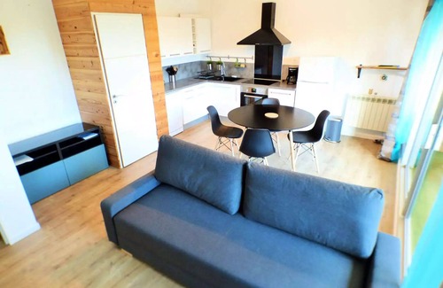 Saint-Mandrier-sur-Mer Apartment | Residence Les Giroflées - New apartment, residence with swimming pool in Saint Mandrier village