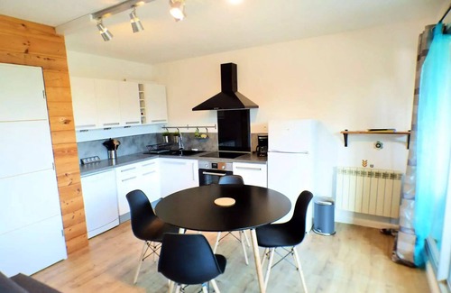 Saint-Mandrier-sur-Mer Apartment | Residence Les Giroflées - New apartment, residence with swimming pool in Saint Mandrier village