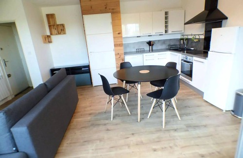 Saint-Mandrier-sur-Mer Apartment | Residence Les Giroflées - New apartment, residence with swimming pool in Saint Mandrier village