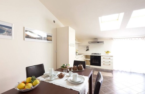 Cavaion Veronese House | Residence le Torri E * - Lake Garda two-room apartment Bardolino-Cavaion