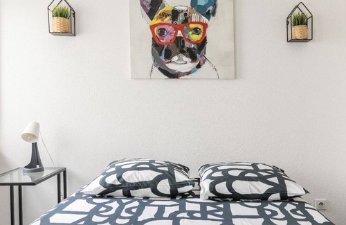 Poincare Apartment | Residence le Premium, Hyper Centre, Studio Tout Équipé