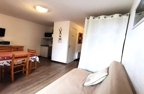 Puy-Saint-Vincent Apartment | Residence Les Ecrins - ECRINS211 - APARTMENT 4 PERSONS, SECTOR 1700M WITH BALCONY