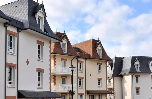 Pleneuf-Val-Andre Apartment | Residence Les Villas du Spa* - 2-room apartment 4 People View Sea