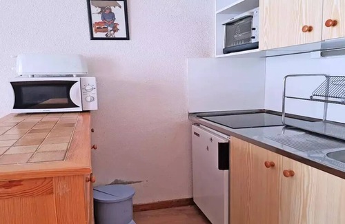 Puy-Saint-Vincent Apartment | Residence Pendine 2 - P2107 - Large studio - 5 people - Snow front