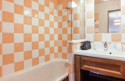 Les Claux Apartment | Residence Pierre & Vacances L'Albane - Apartment for 7 people - 2 bedrooms