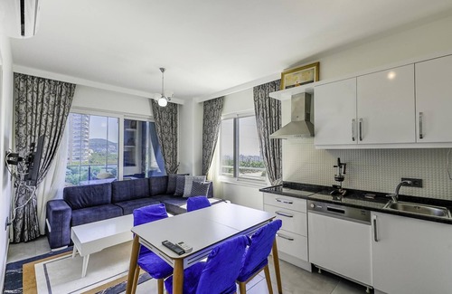 Seki Apartment | Residence w Balcony and Shared Pool 7 min to Coast