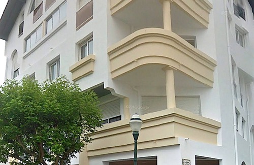 Saint-Jean-de-Luz City Center Apartment | Residential flat in center town