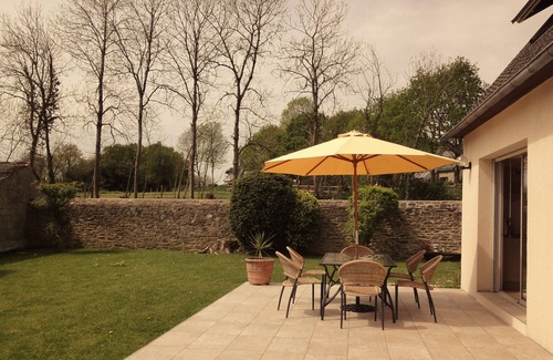 Sizun House | residential house center town