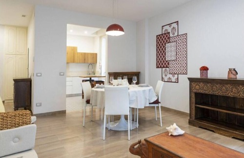 Viareggio House | Residenza Felix Comfortable holiday residence