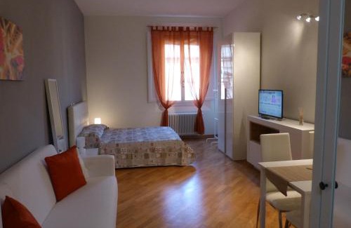 Historic Center Apartment | Residenza Piazza Santo Stefano