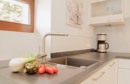 Luino House | Residenza sul Lago Maggiore - Residenza sul Lago Maggiore with pool, dogs allowed