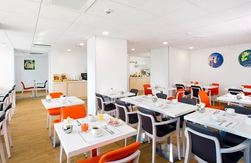 Curial Cambrai Apartment | Residhome Paris Rosa Parks