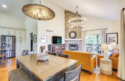 Camdenton House | Resort Amenities & Lake Access: Camdenton Retreat