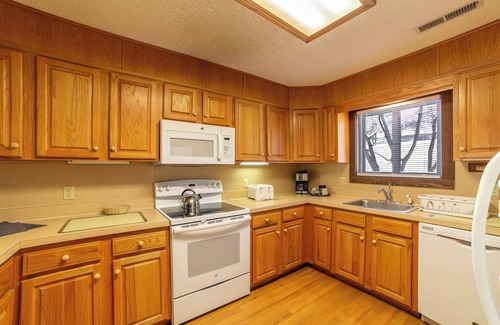 Massanutten House | Resort Amenities, Mountain Views, Sauna!