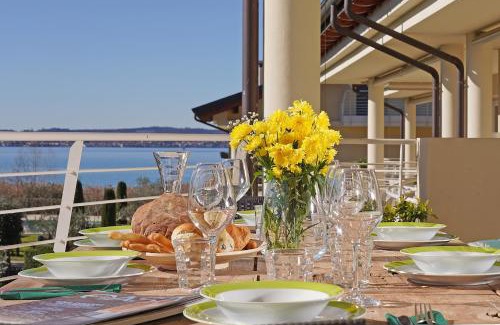 Colombare Apartment | Resort Caesar C4 Sirmione - Gardagate
