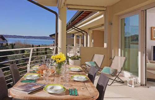 Colombare Apartment | Resort Caesar C4 Sirmione - Gardagate